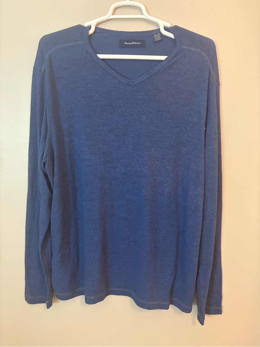 Tommy Bahama Men's Heathered Navy V-Neck Sweater